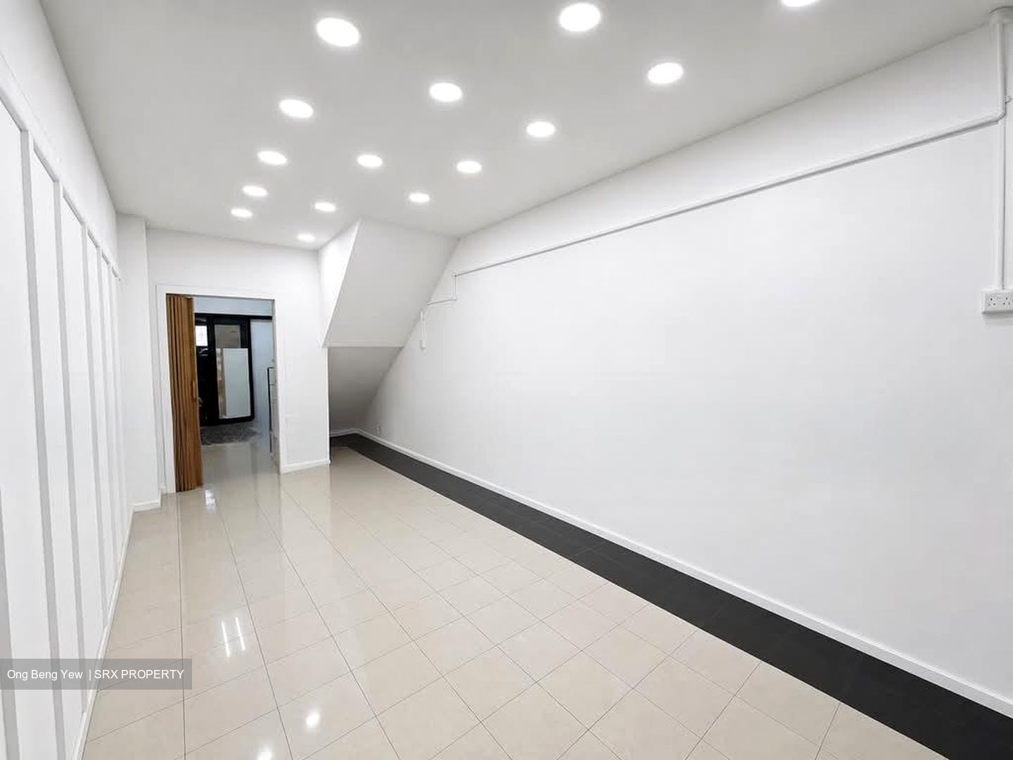 Bishan Street 11 (D20), Shop House #586028071